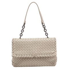 Beige Intrecciato Ledertasche Olimpia mit Griff oben von Bottega Veneta
