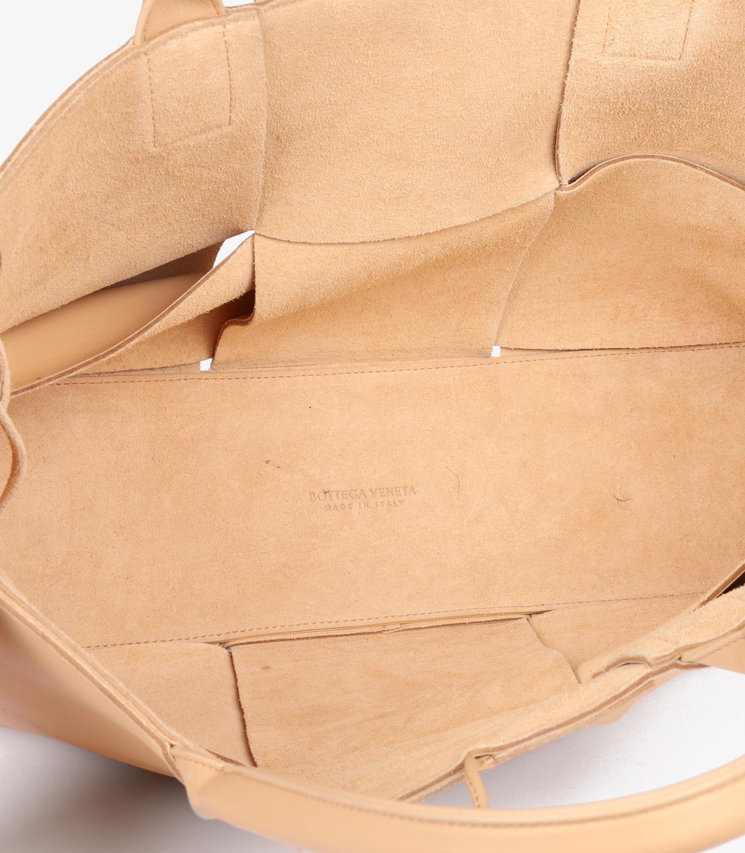 Bottega Veneta Beige Lambskin Leather Medium Acro Tote Bag For Sale 6