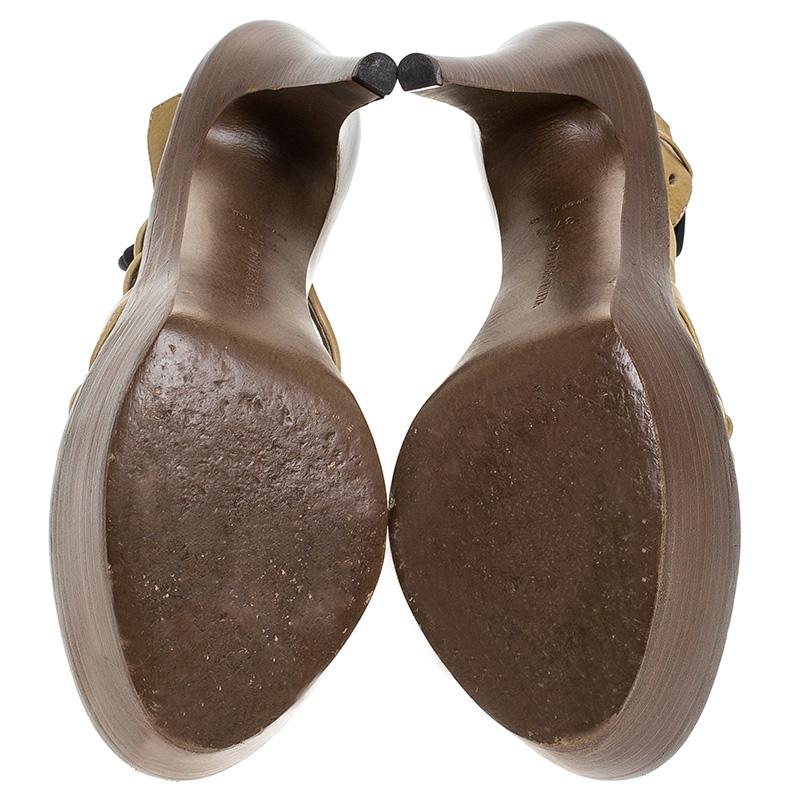 Women's Bottega Veneta Beige Leather Cutout Platform Ankle Strap Sandals Size 37.5 For Sale