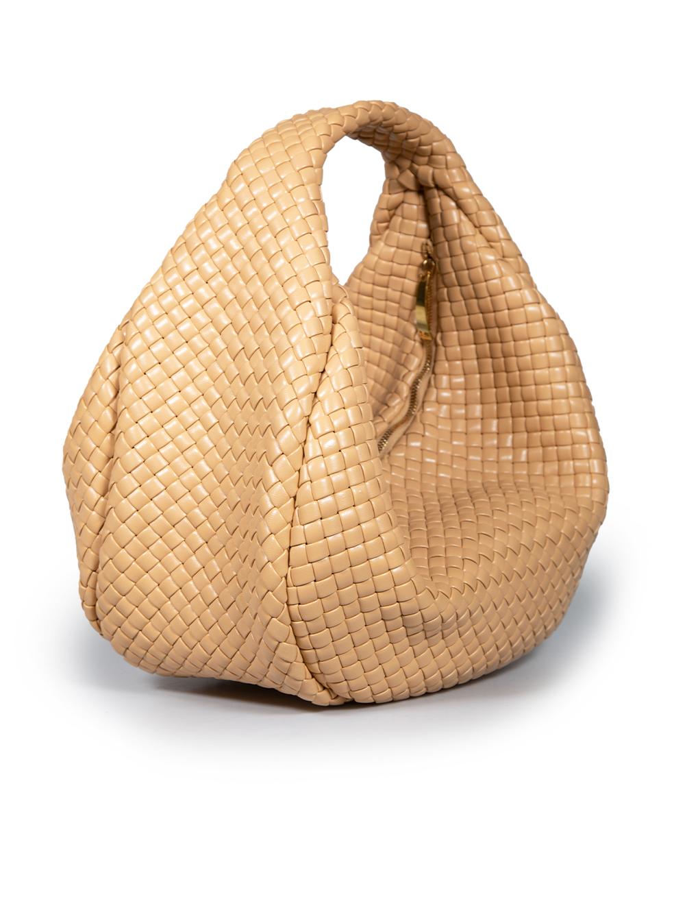 CONDITION is Very good. Minimal wear to bag is evident. Minimal scratches to the front corners, back, sides, inner zip area and bottom of this used Bottega Veneta designer resale item.
 
 
 
 Details
 
 
 Model: Jodie
 
 Beige
 
 Leather
 
 Shoulder