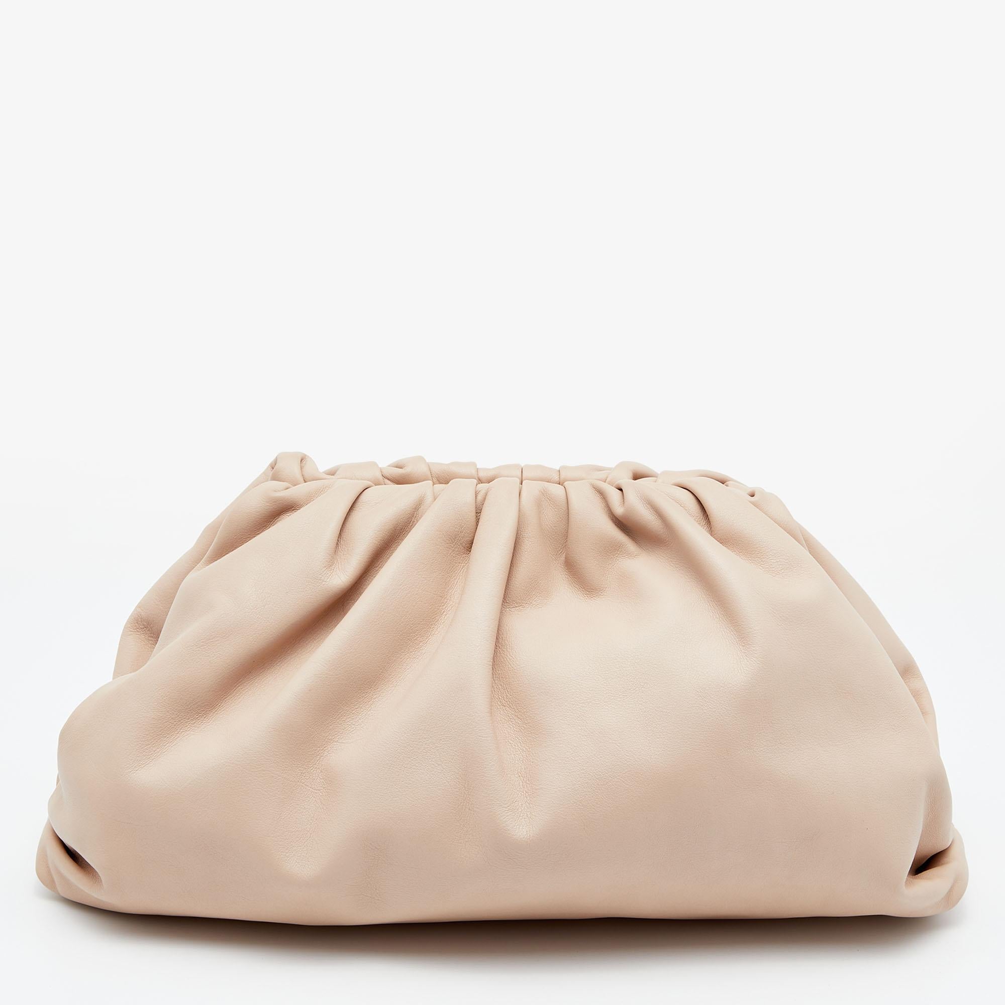 Women's Bottega Veneta Beige Leather Teen Pouch