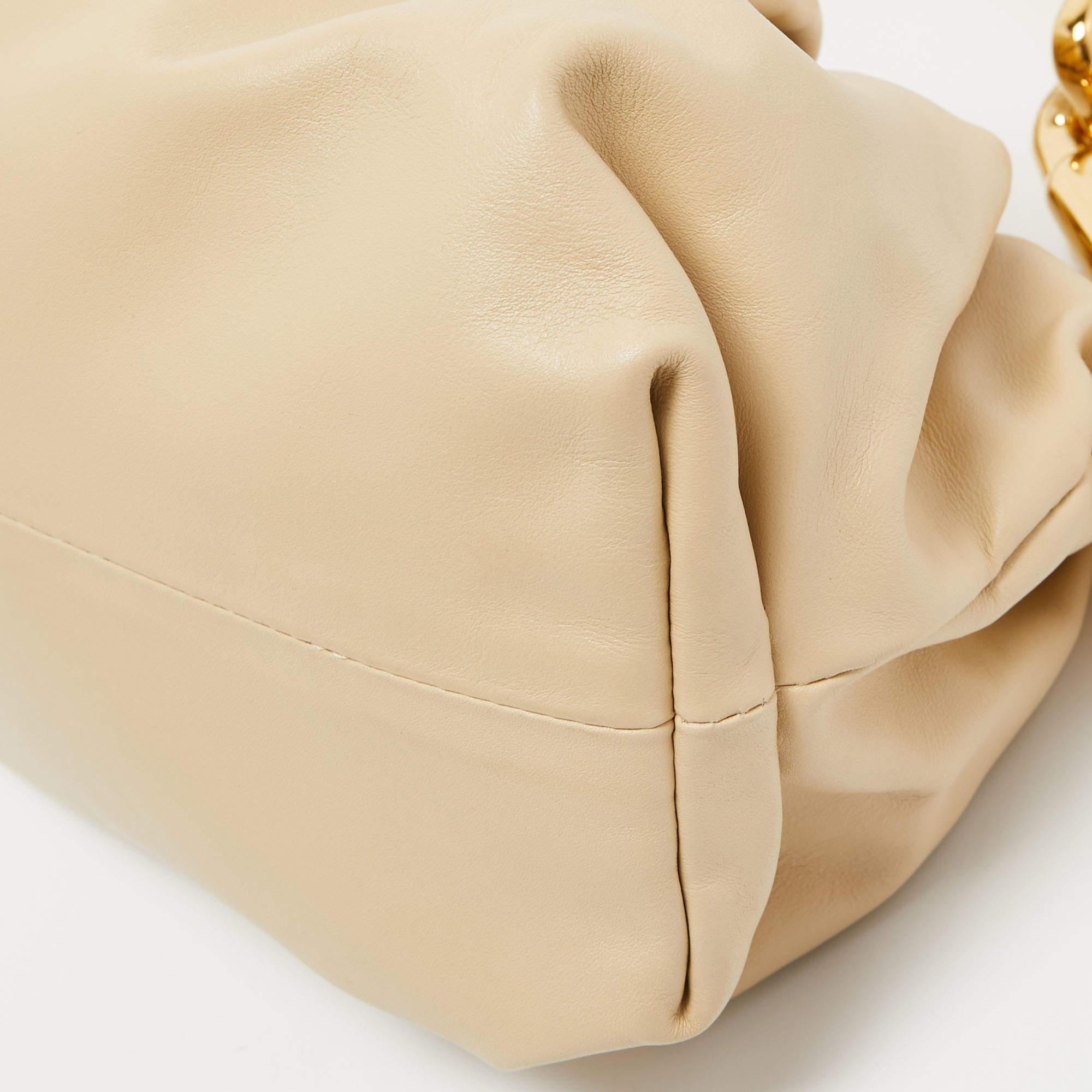 Bottega Veneta Beige Leather The Chain Pouch Bag For Sale 2