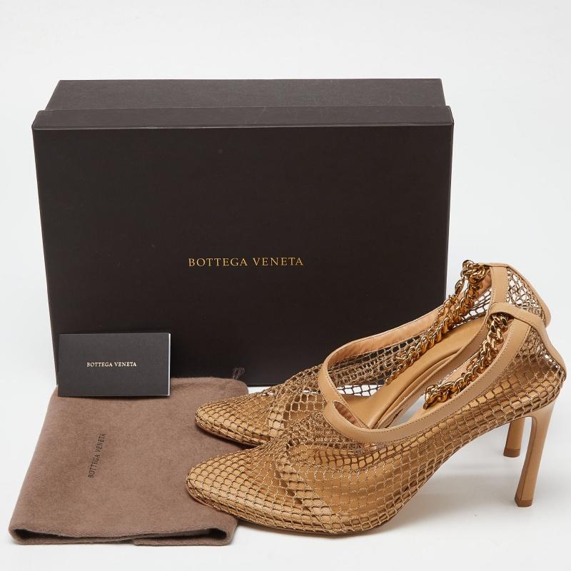 Bottega Veneta Beige Mesh and Leather Chunky Chain Ankle Strap Pumps Size 41 For Sale 6