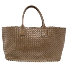 Bottega Veneta Beige Patent Intrecciato Leather Cabat Tote