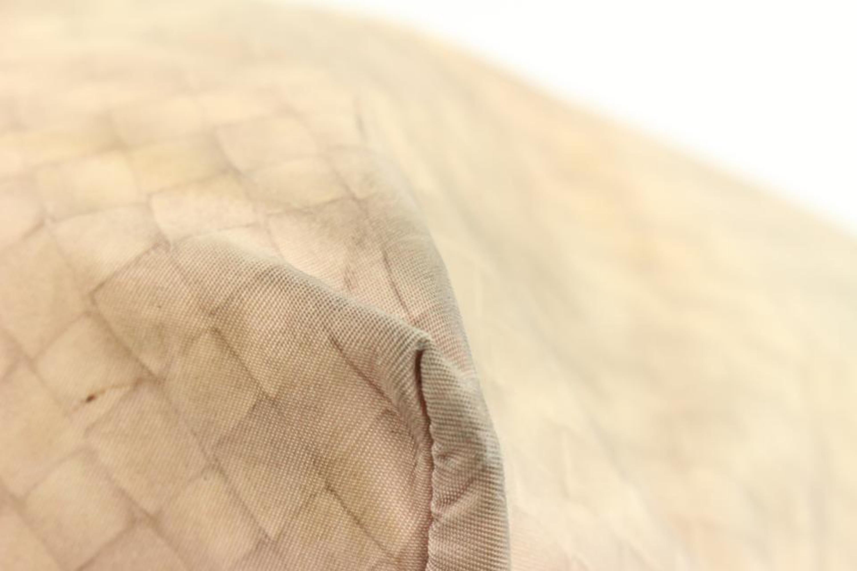 Bottega Veneta Sac fourre-tout moyen Intrecciolusion en nylon sable beige 20bv223 Bon état - En vente à Dix hills, NY