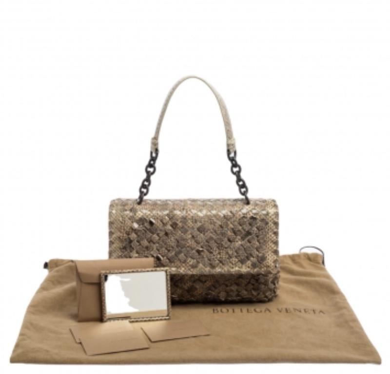 Beige Bottega Veneta - Sac à bandoulière Olimpia en peau de serpent beige