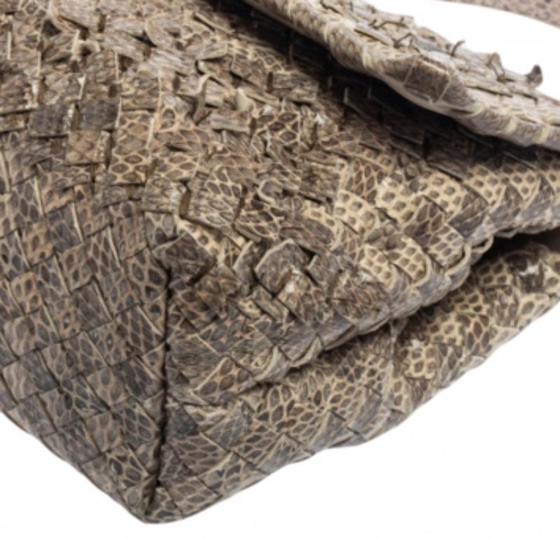 Bottega Veneta - Sac à bandoulière Olimpia en peau de serpent beige 4