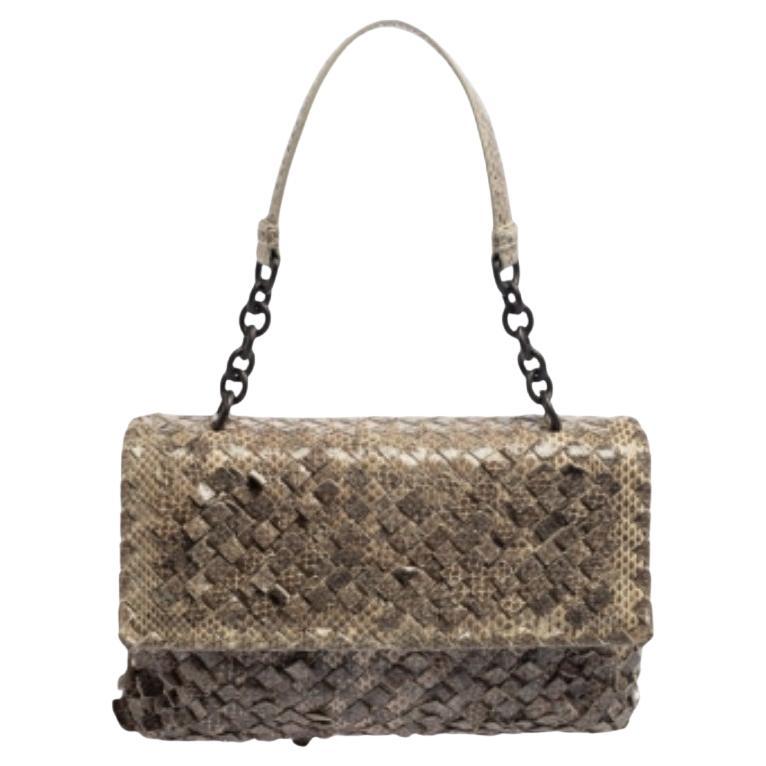 Bottega Veneta Borsa a spalla Olimpia in pelle di serpente beige