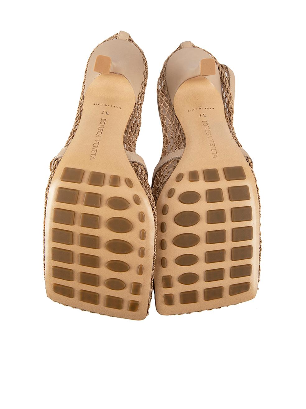 Women's Bottega Veneta Beige Stretch Mesh & Leather Sandals Size IT 37 For Sale