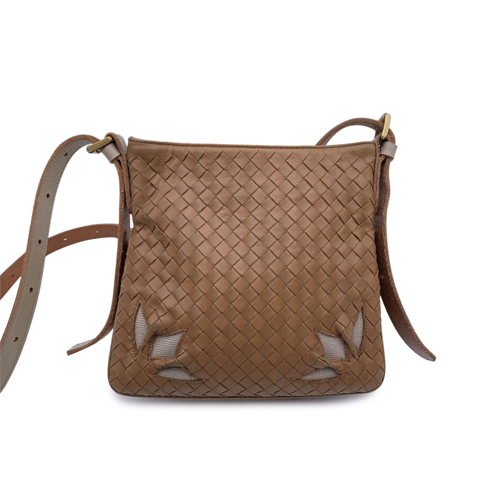 Bottega Veneta Bolso de hombro de piel recortada Intrecciato Beige Tejido en Bueno estado para la venta en Rome, Rome