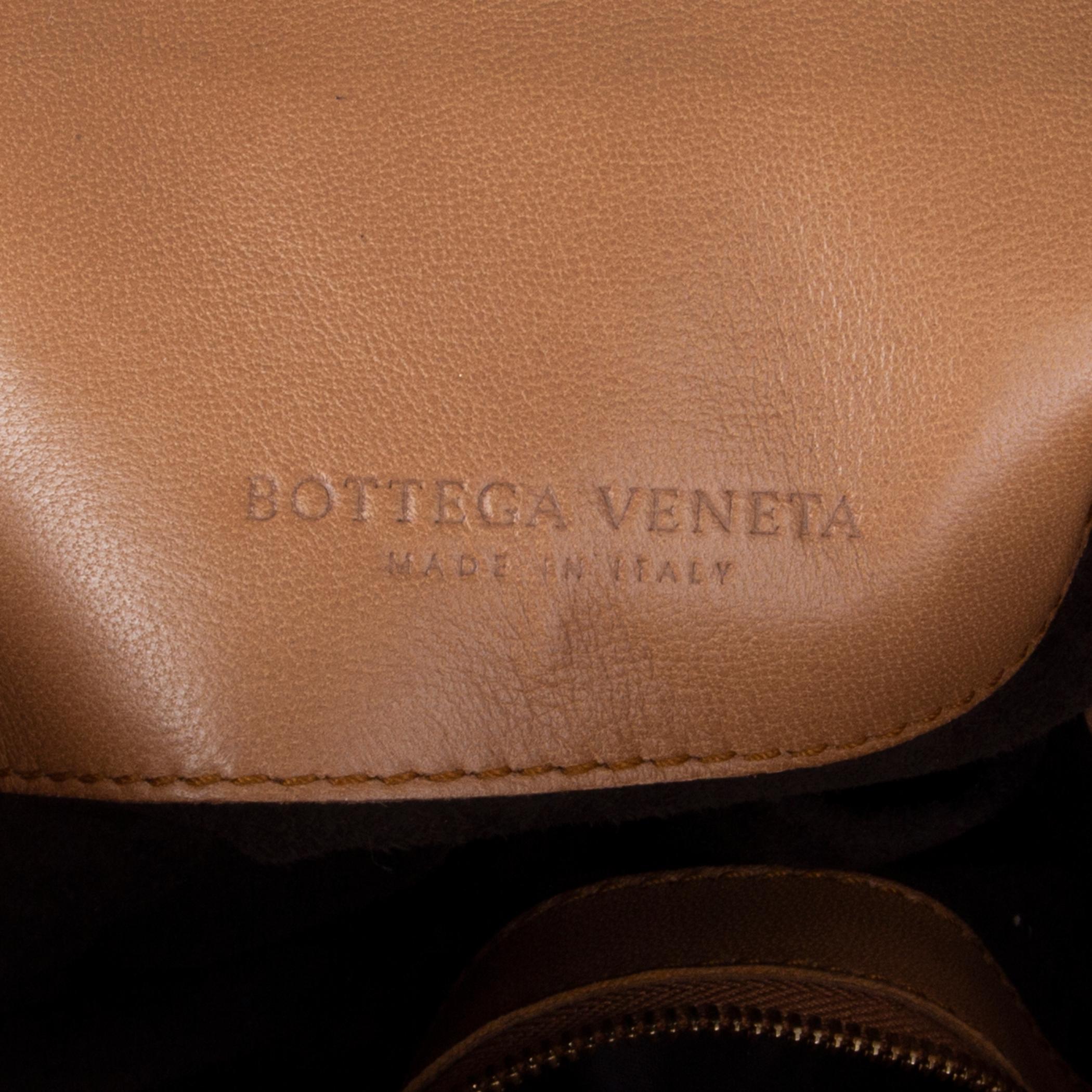 BOTTEGA VENETA beige woven leather INTRECCIATO Shoulder Bag 2