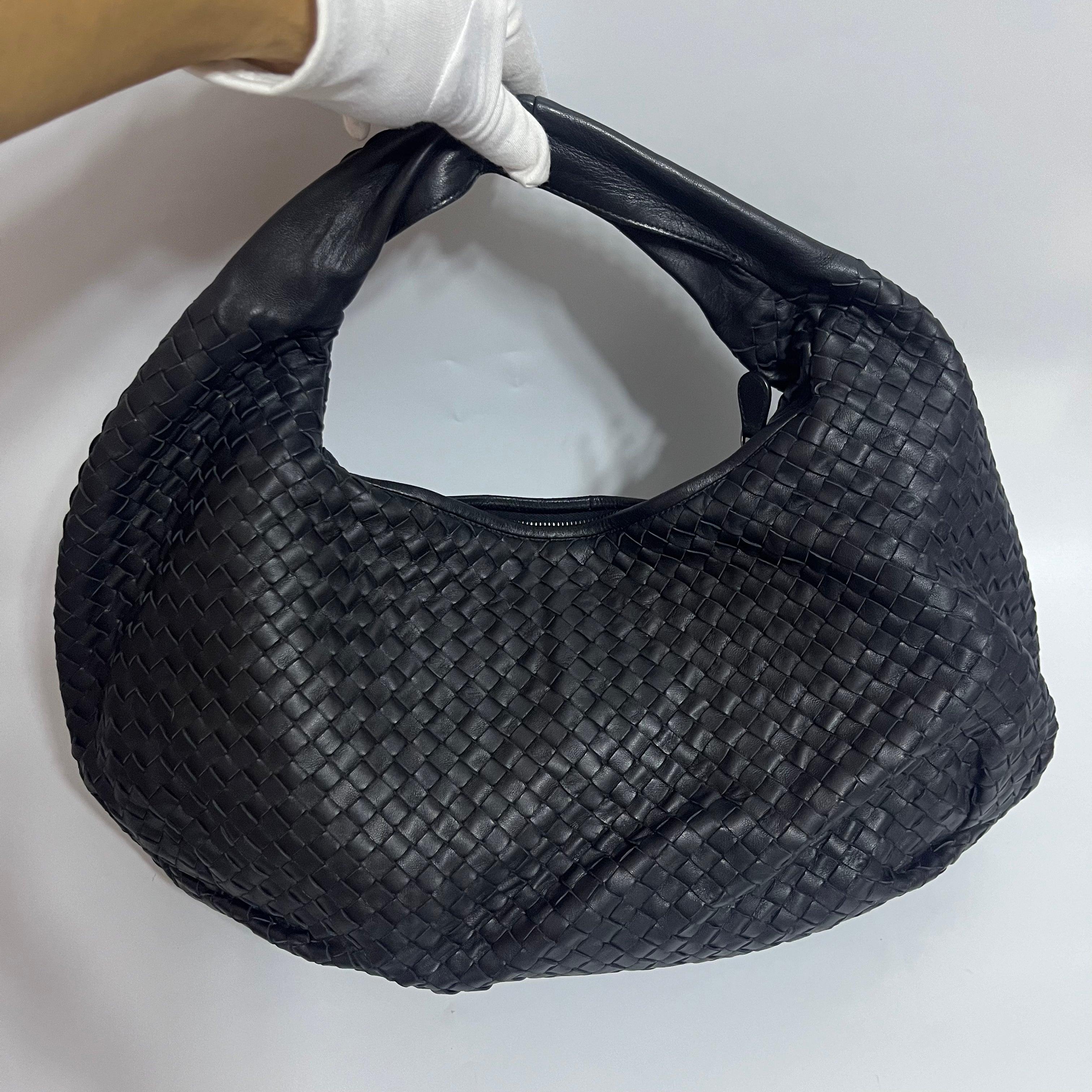 Bottega Veneta Belly Hobo Intrecciato Black Large 50cm
 These are professional photos of the actual bag.
 This Bottega Veneta Belly Hobo Bag is an exceptional piece of luxury, crafted from iconic lambskin leather with the instantly recognizable