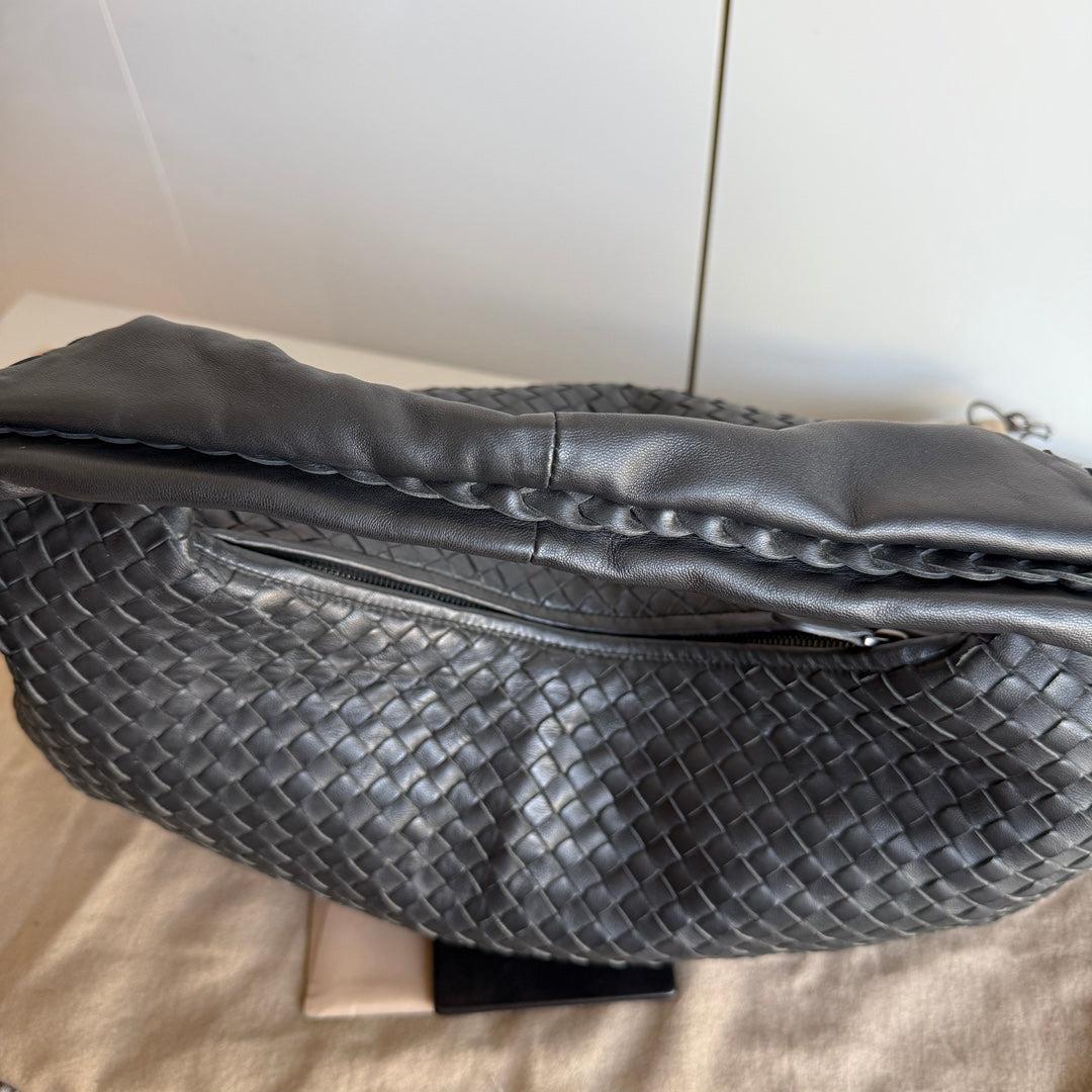 Women's Bottega Veneta Belly Hobo Intrecciato Black Large 53cm NEVER WORN