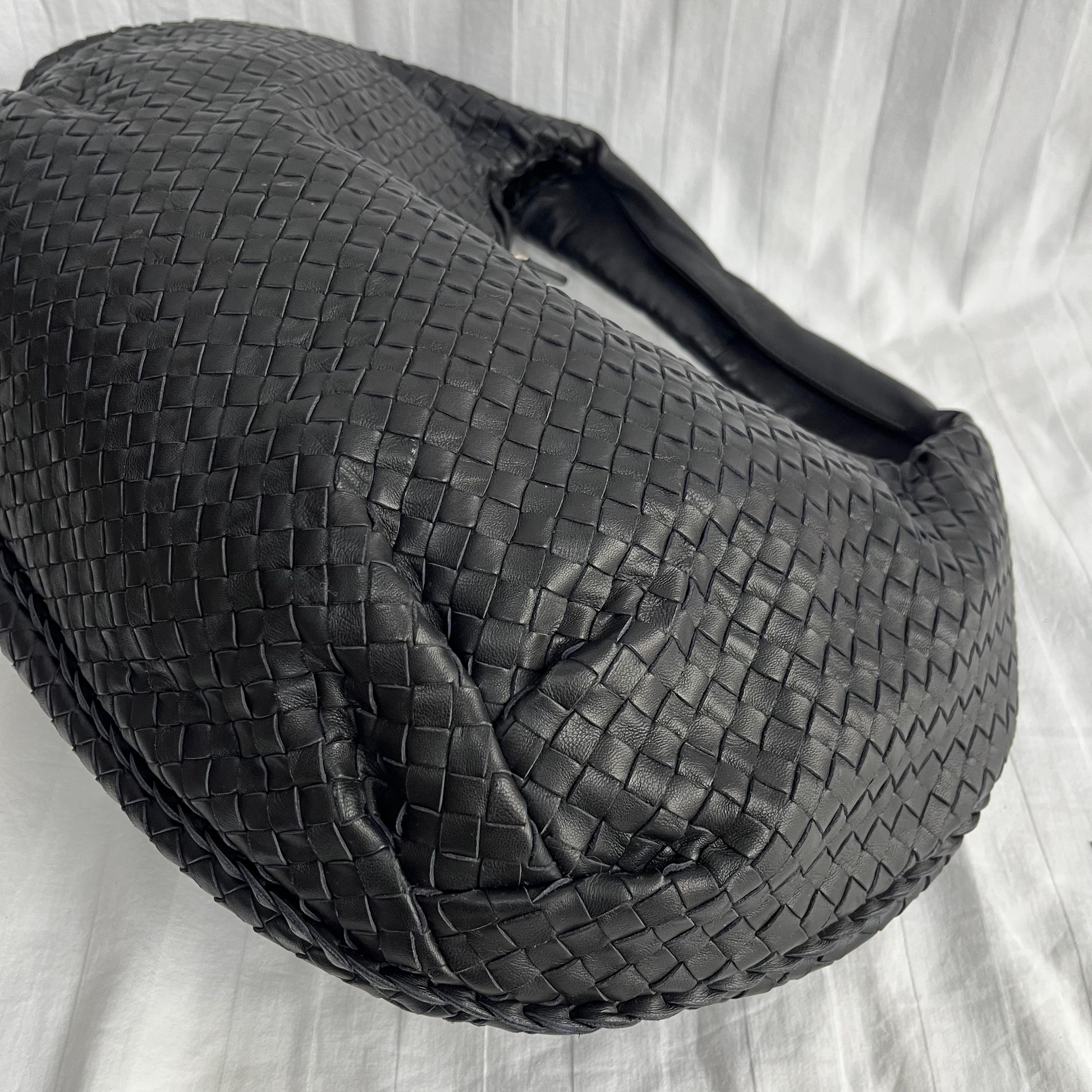 Bottega Veneta Belly Hobo Intrecciato Black Leather Maxi 50cm en vente 6