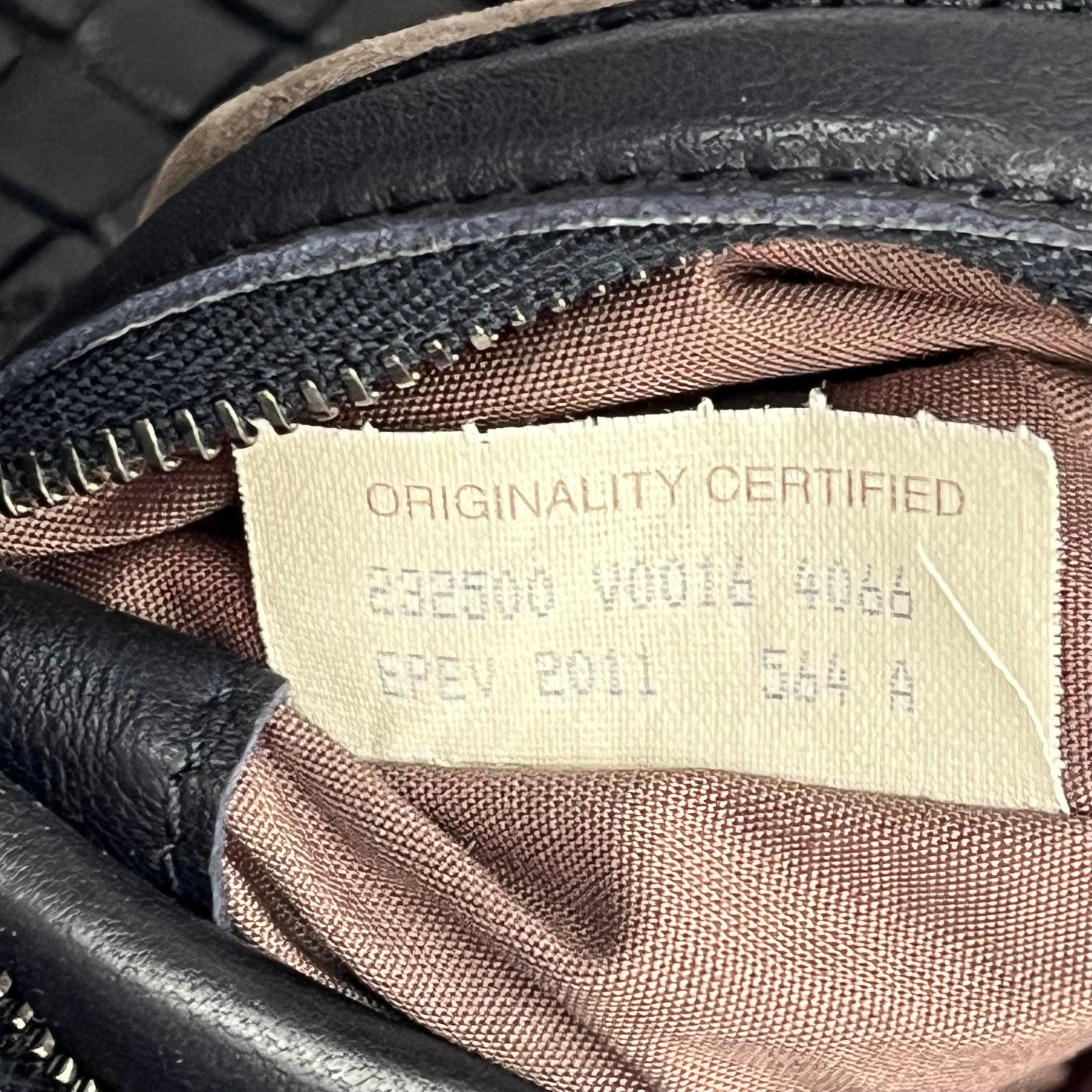 Bottega Veneta Belly Hobo Intrecciato Black Leather Maxi 50cm en vente 7