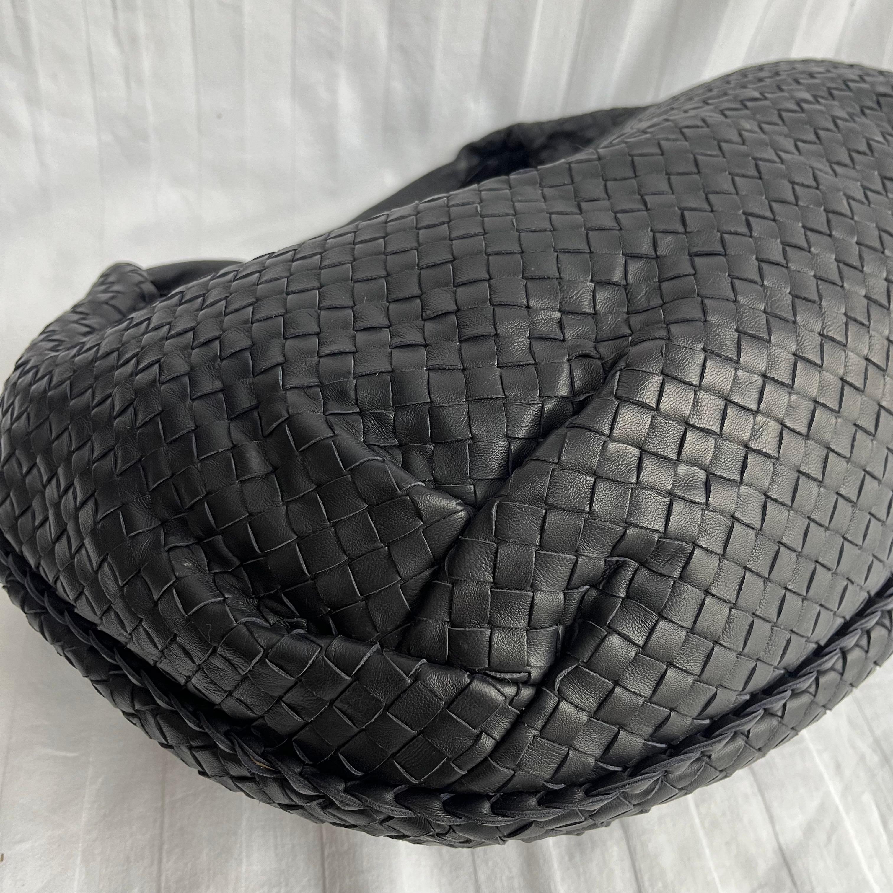Bottega Veneta Belly Hobo Intrecciato Black Leather Maxi 50cm en vente 1
