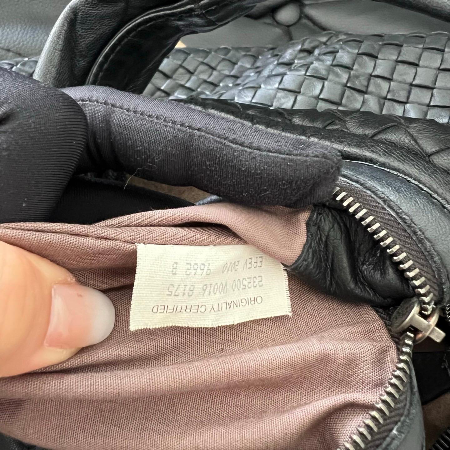 Bottega Veneta Belly Hobo Intrecciato Black Maxi 50cm For Sale 9