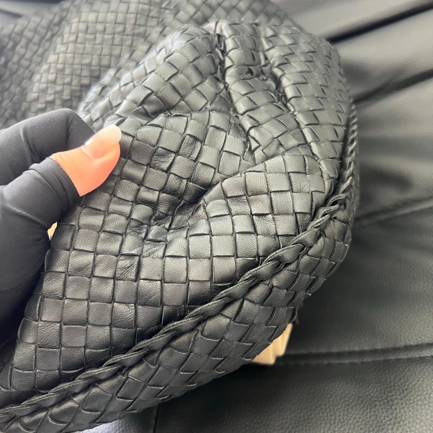 Bottega Veneta Belly Hobo Intrecciato Black Maxi 50cm For Sale 2