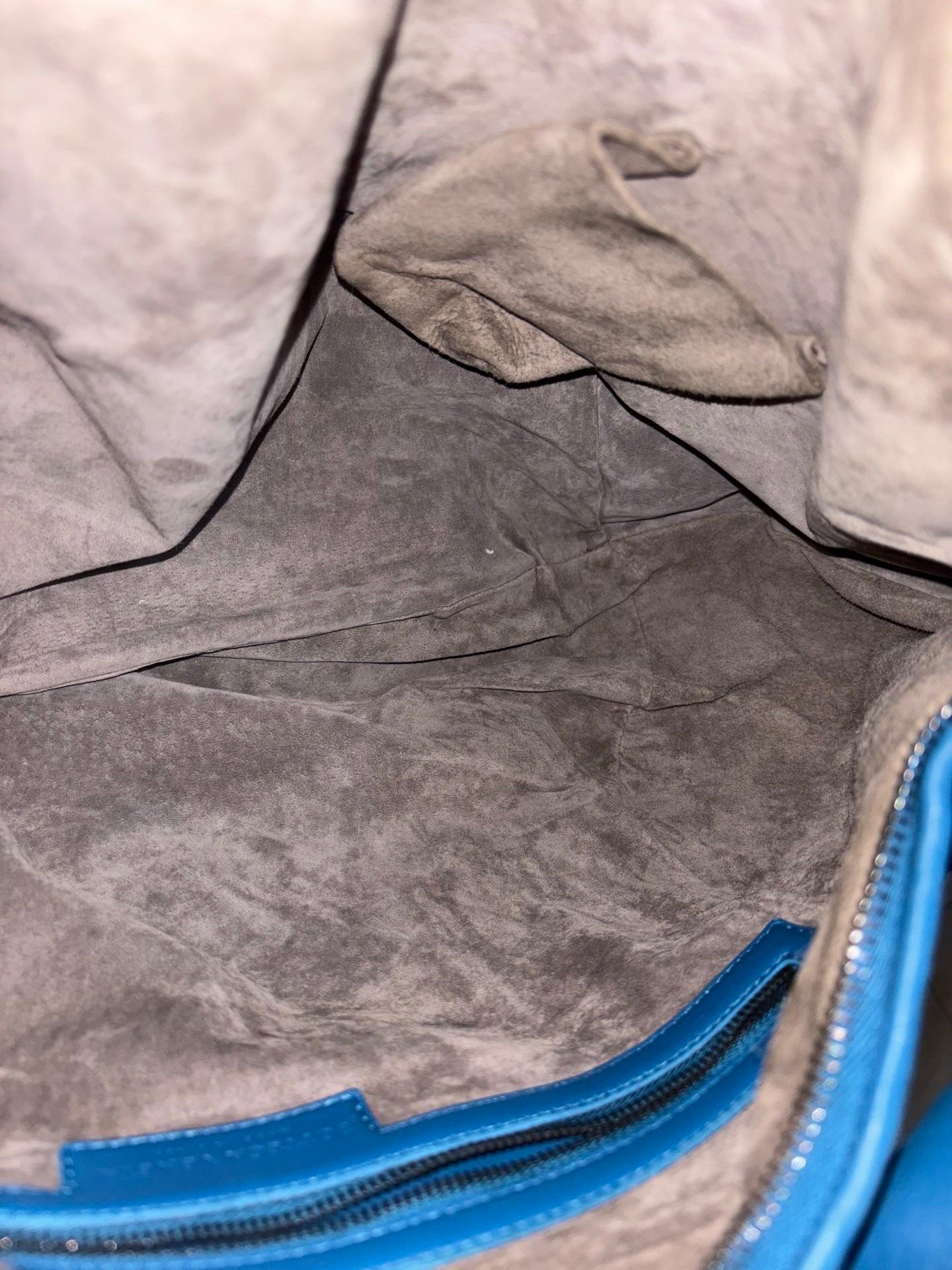 Bottega Veneta Belly Hobo Intrecciato Bleu Marine Cuir Maxi 50cm en vente 10