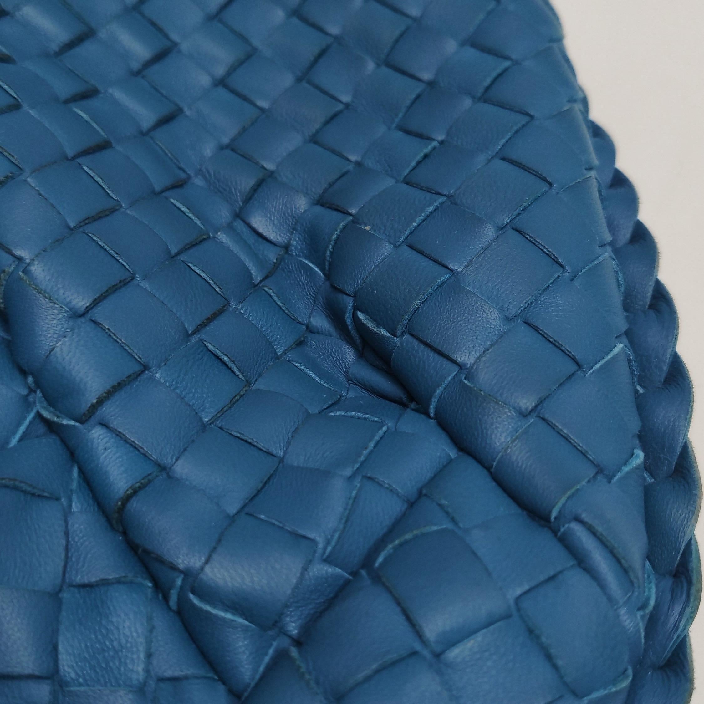 Bottega Veneta Belly Hobo Intrecciato Bleu Marine Cuir Maxi 50cm en vente 10