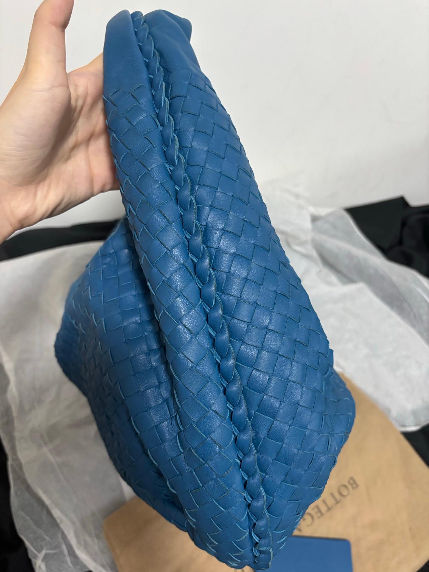 Bottega Veneta Belly Hobo Intrecciato Bleu Marine Cuir Maxi 50cm en vente 2