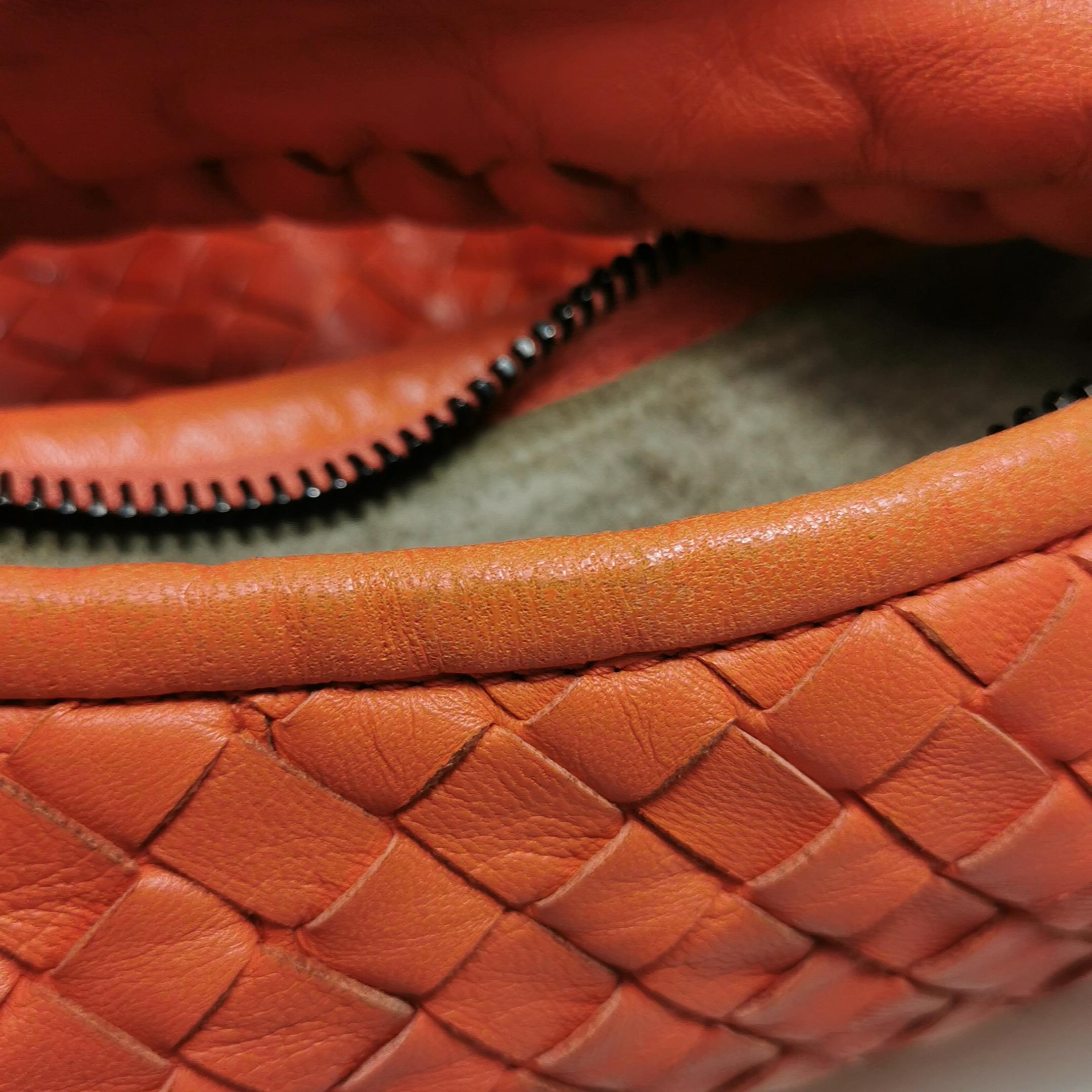 Bottega Veneta Hobo Intrecciato Gradiente Arancione Rosso Medio 45cm in vendita 12