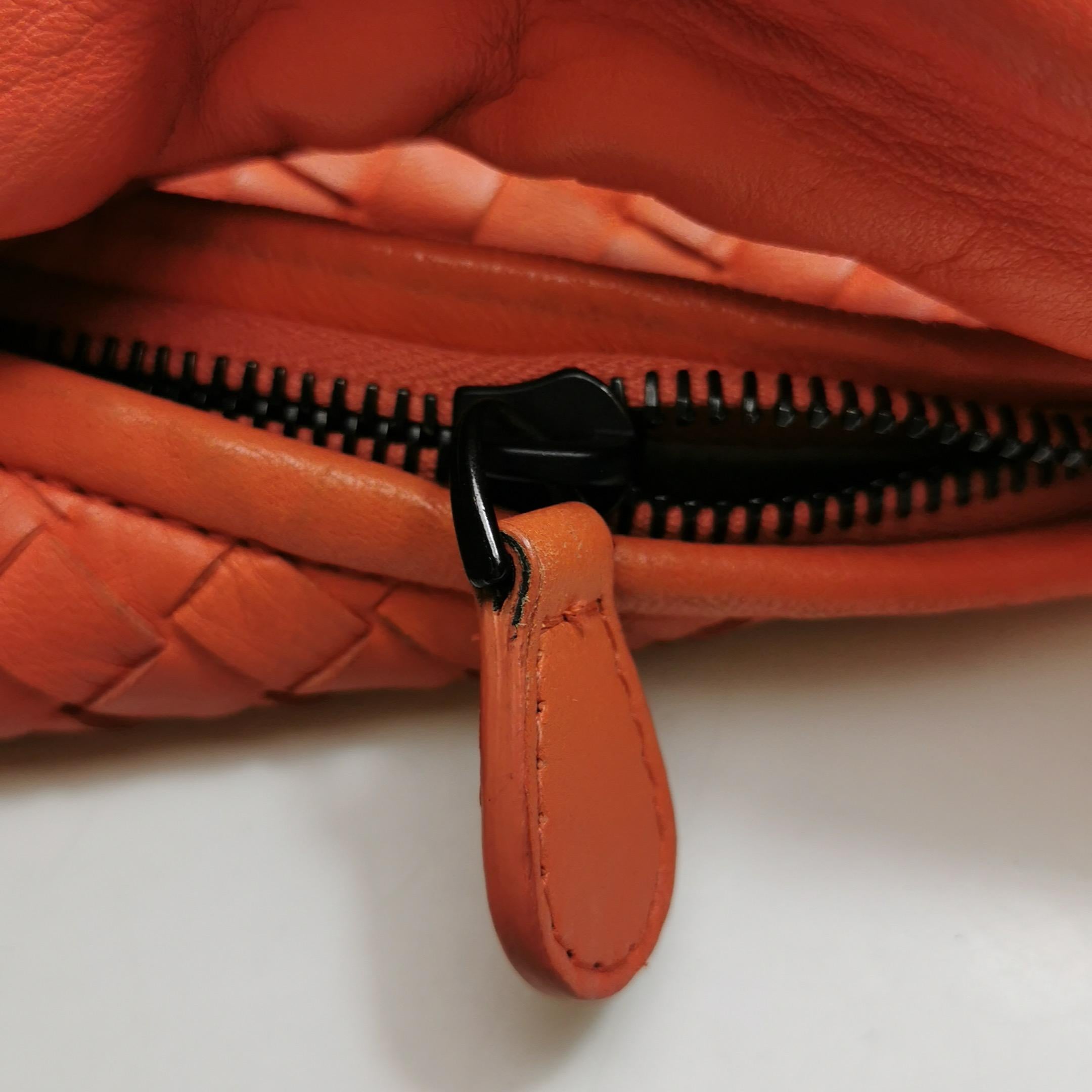 Bottega Veneta Hobo Intrecciato Gradiente Arancione Rosso Medio 45cm in vendita 14