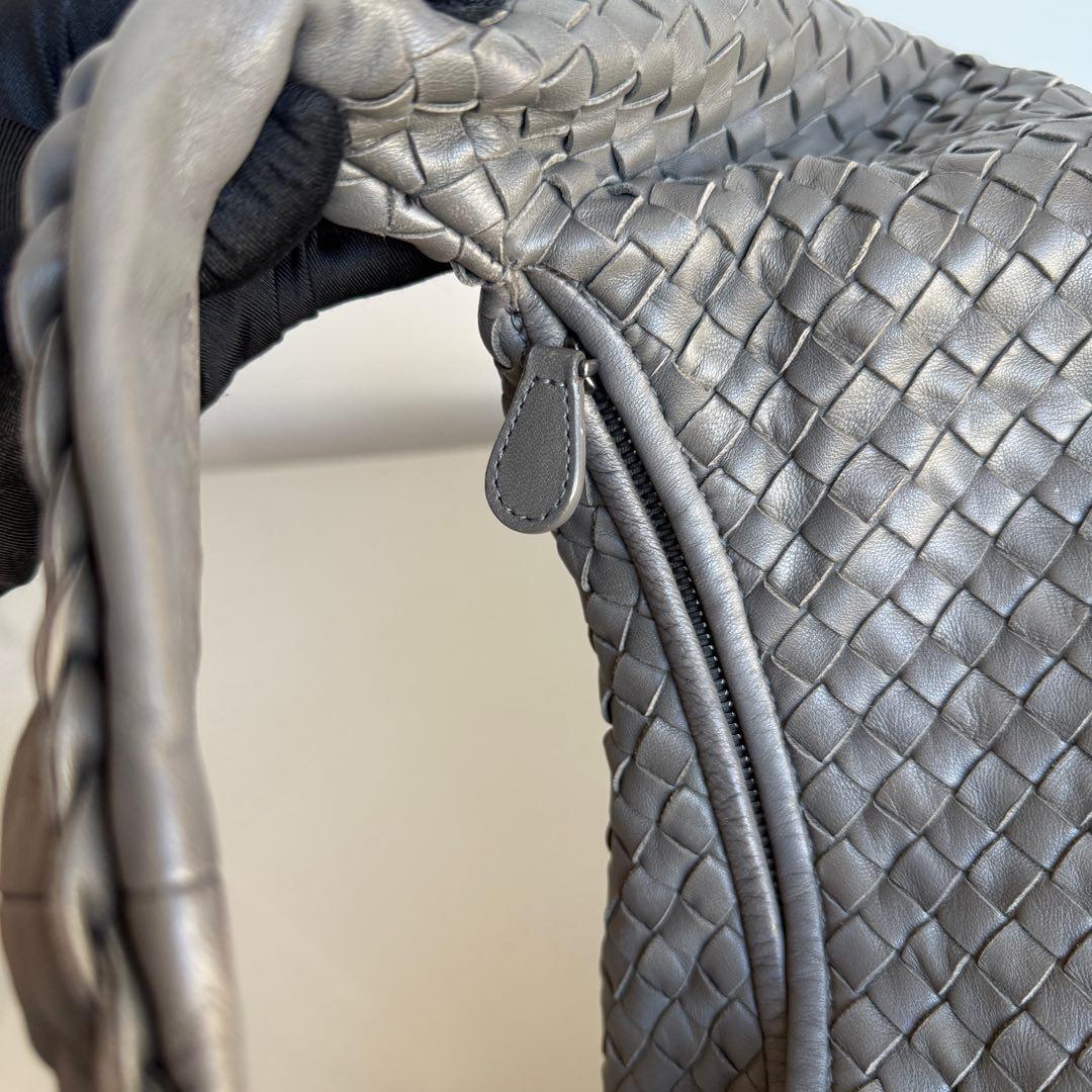 Bottega Veneta Vientre Hobo Intrecciato Piel Gris Mediana 40cm en venta 11