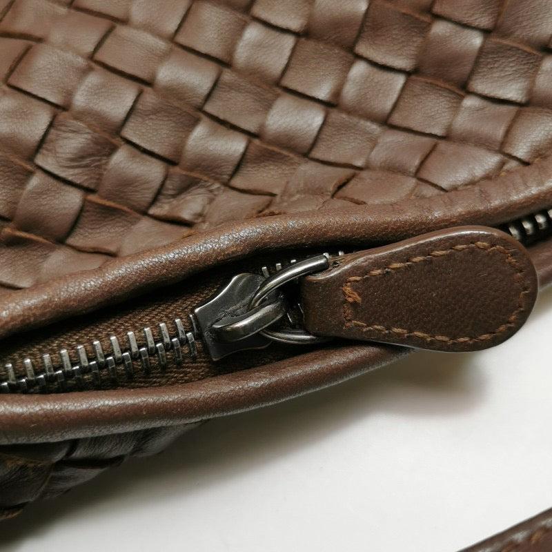 Bottega Veneta Belly Hobo Intrecciato Lambskin Leather Brown Medium 40cm For Sale 6