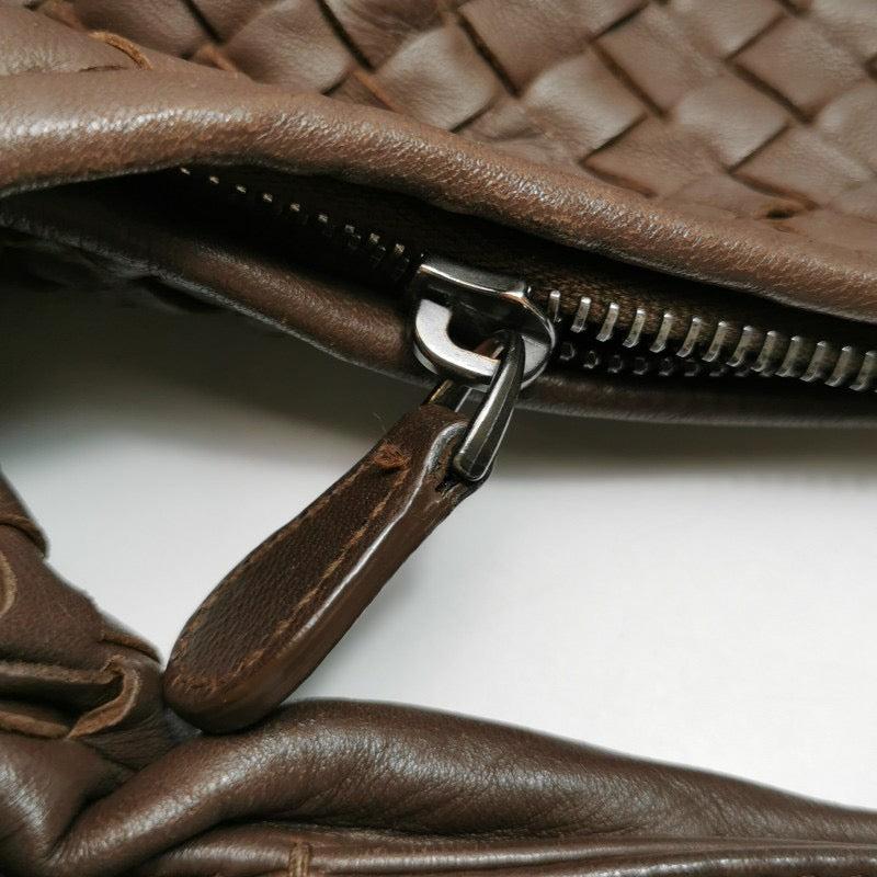 Bottega Veneta Belly Hobo Intrecciato Lambskin Leather Brown Medium 40cm For Sale 11