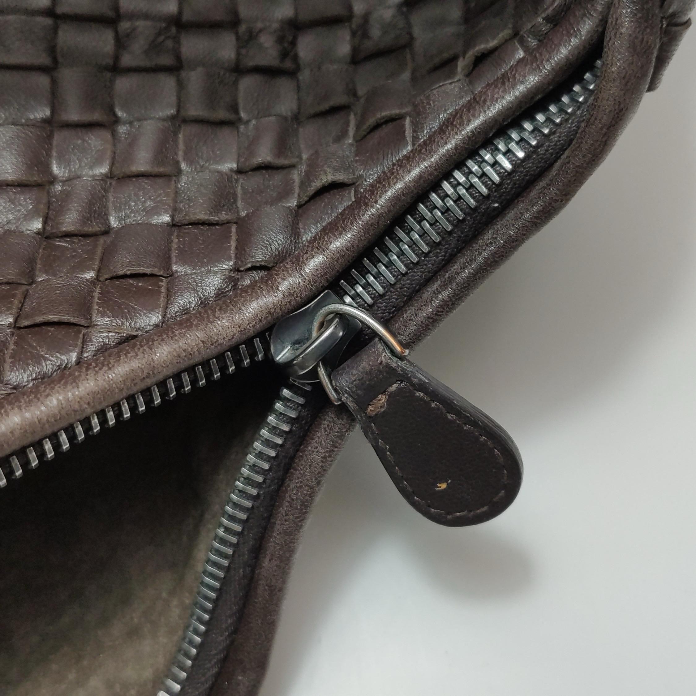 Bottega Veneta Belly Hobo Intrecciato Cuir d'agneau Chocolat Brown Maxi 55cm en vente 7