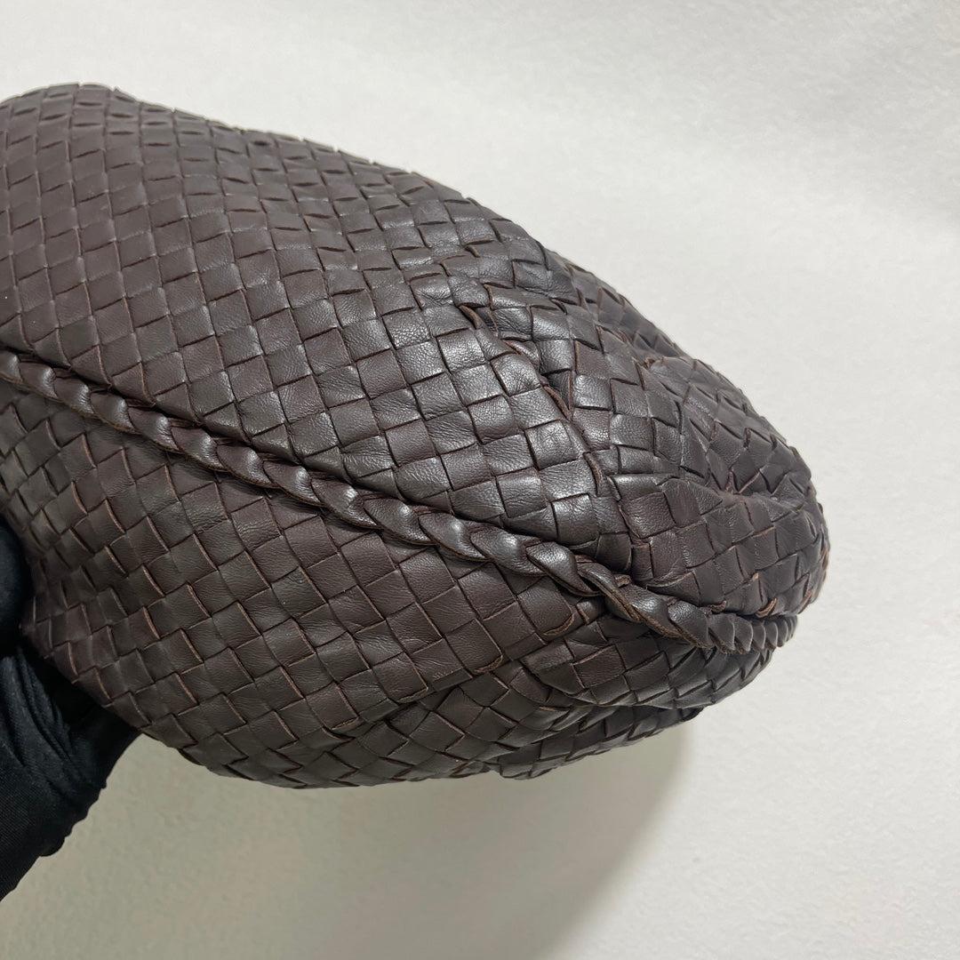 Bottega Veneta Belly Hobo Intrecciato in pelle di agnello marrone latte Borsa media 5