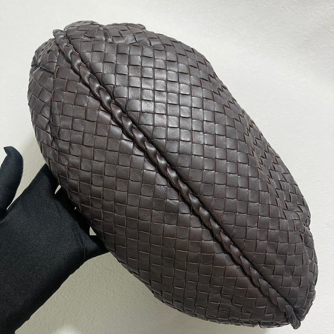Bottega Veneta Belly Hobo Intrecciato in pelle di agnello marrone latte Borsa media 6