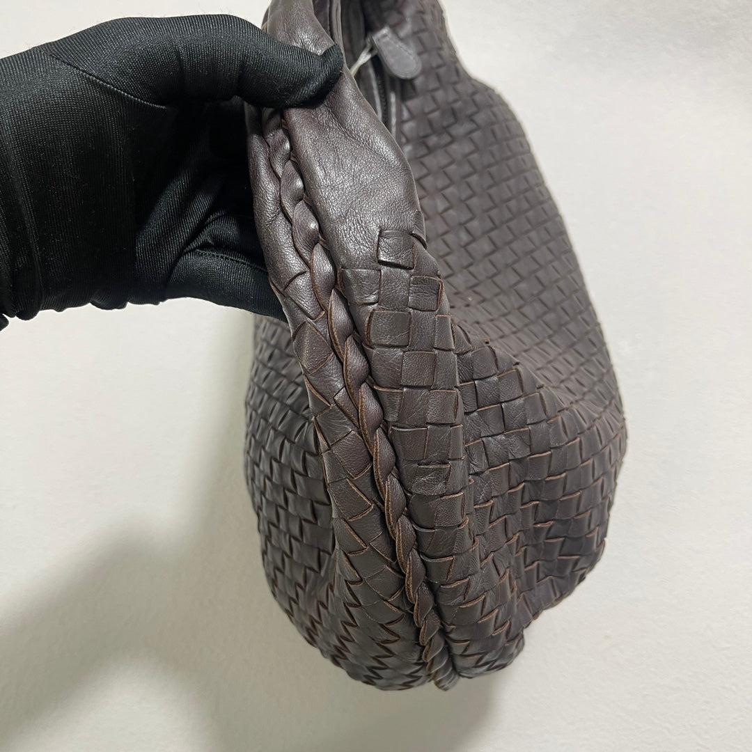 Bottega Veneta Belly Hobo Intrecciato in pelle di agnello marrone latte Borsa media 1