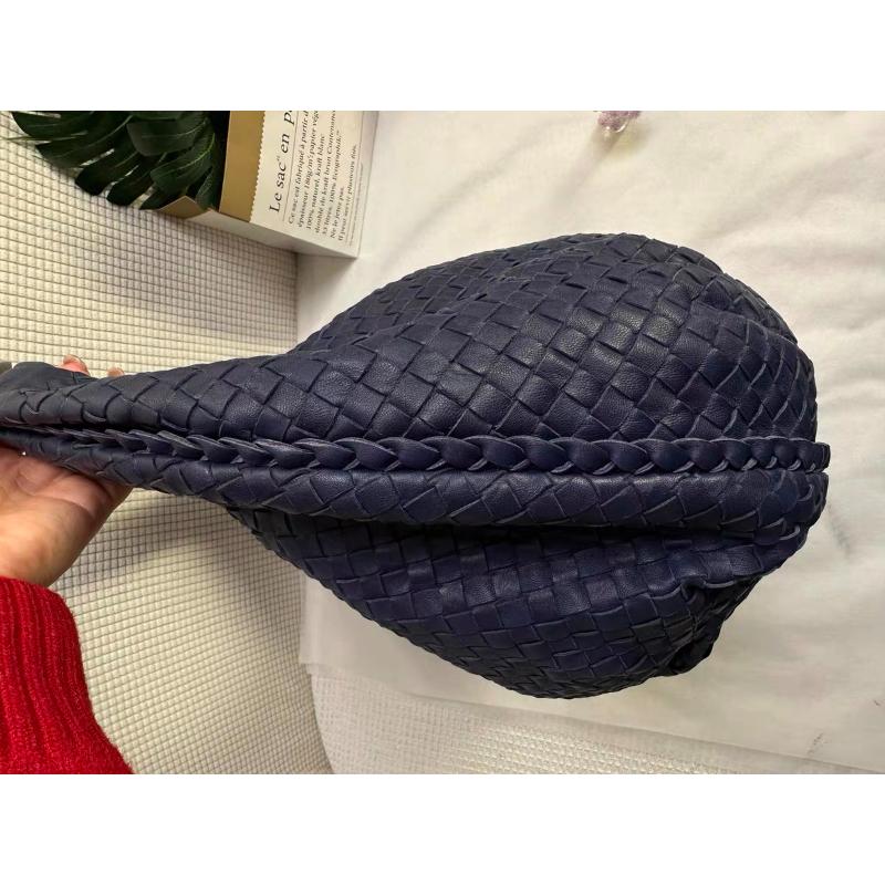 Bottega Veneta Belly Hobo Intrecciato Leather Navy Large 45 Pour femmes en vente