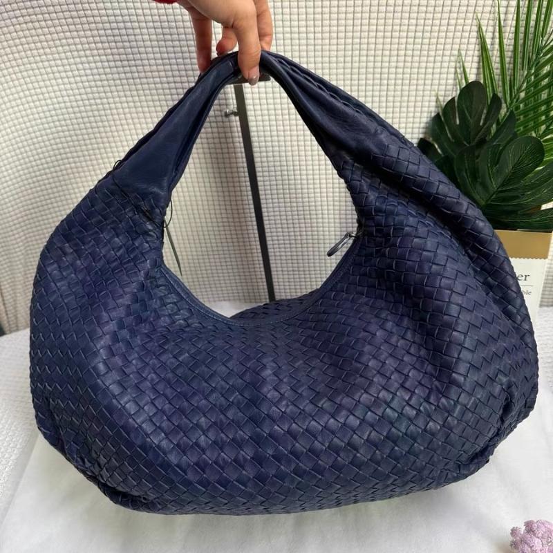 Bottega Veneta Belly Hobo Intrecciato Leather Navy Large 45