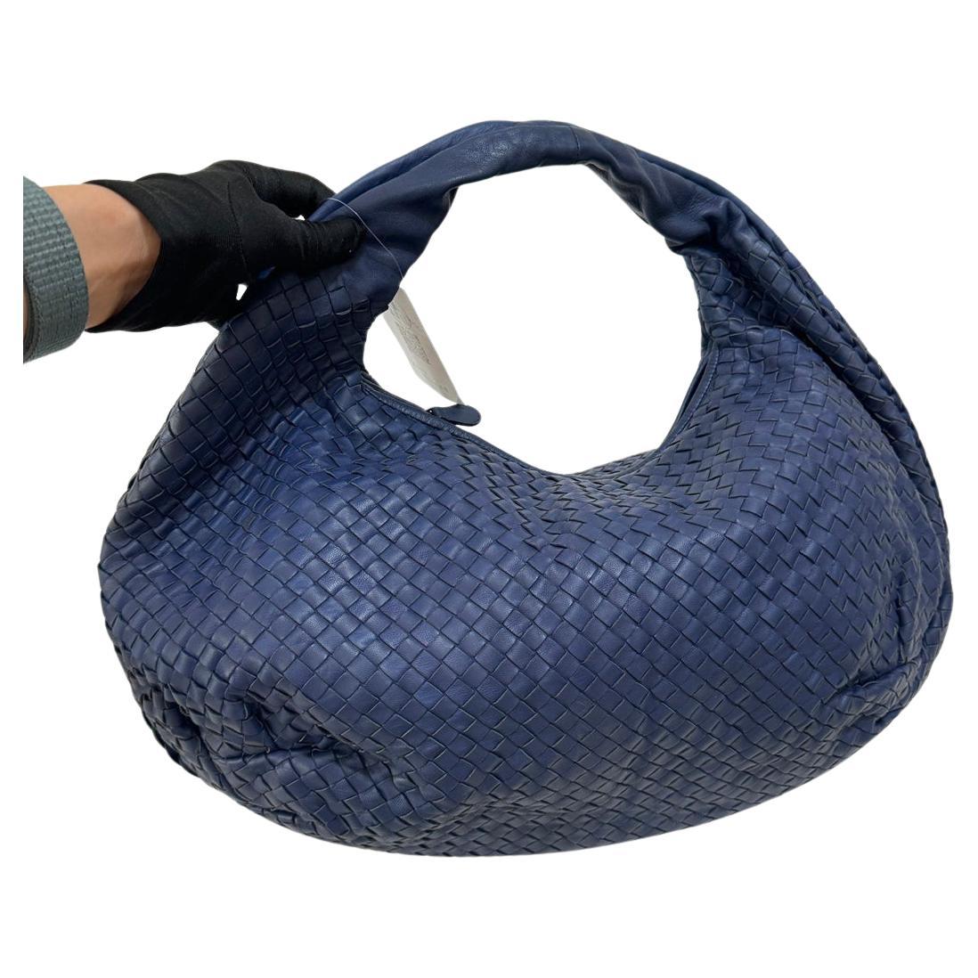 Bottega Veneta Belly Hobo Intrecciato Navy Large 47cm en vente