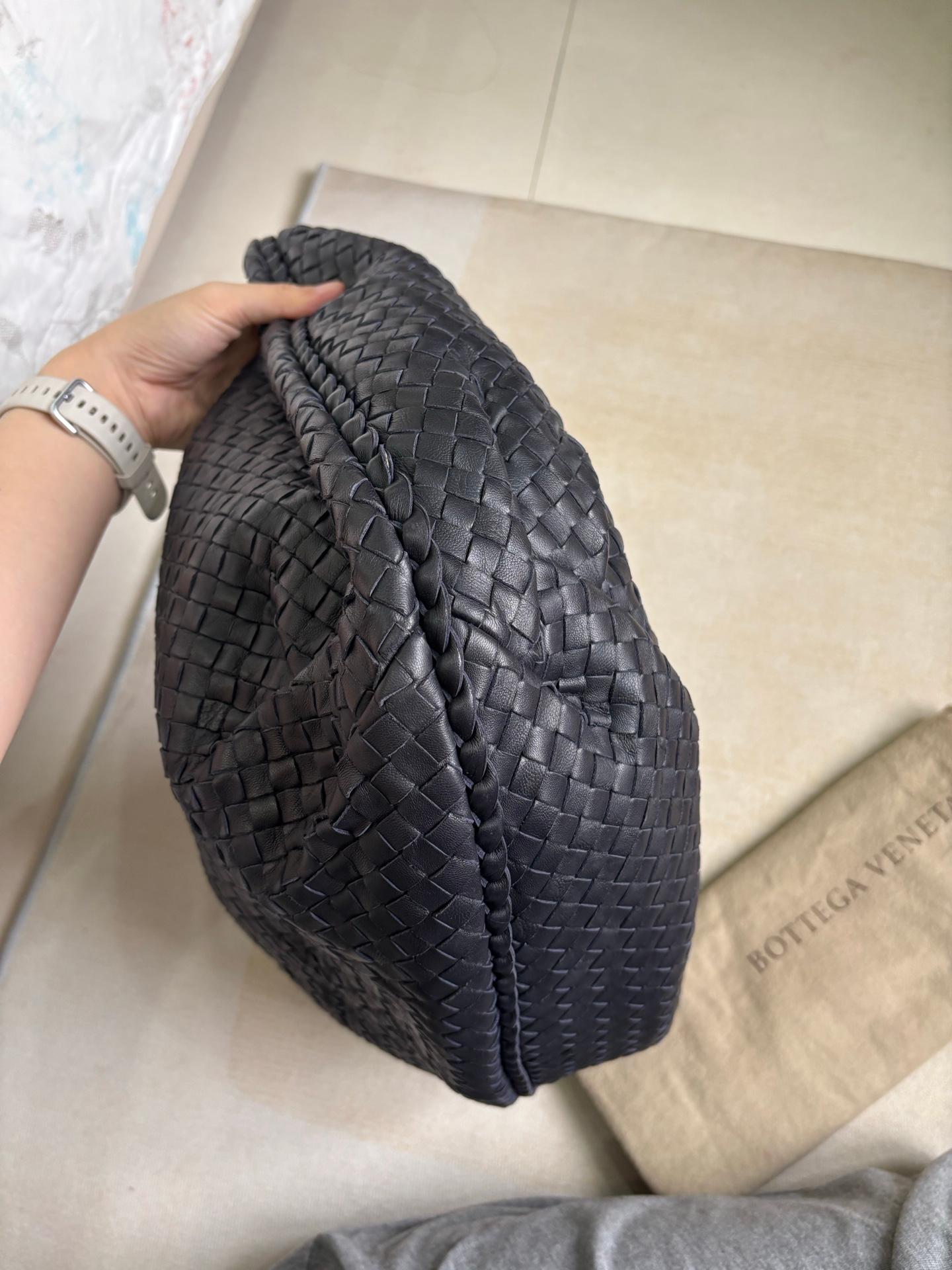 Bottega Veneta Belly Hobo Intrecciato in pelle Navy Maxi 50cm in vendita 5