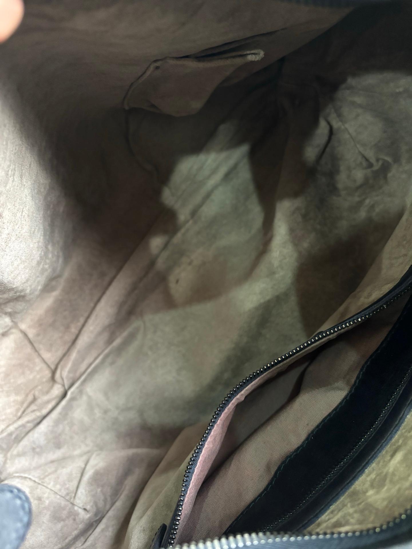 Bottega Veneta Belly Hobo Intrecciato in pelle Navy Maxi 50cm in vendita 6