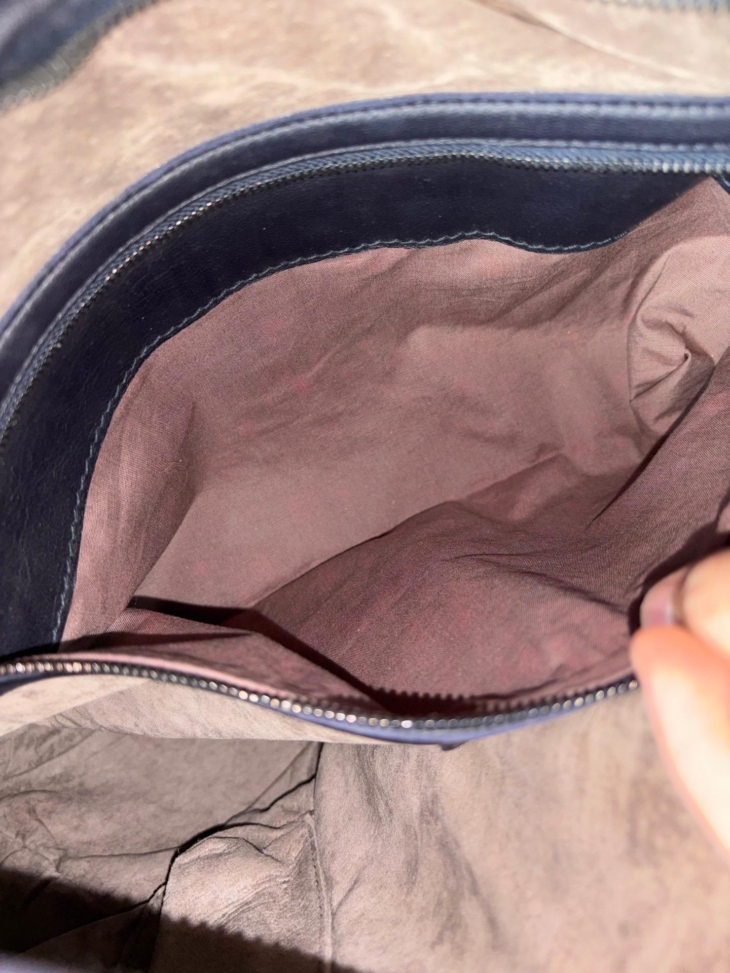 Bottega Veneta Belly Hobo Intrecciato in pelle Navy Maxi 50cm in vendita 10