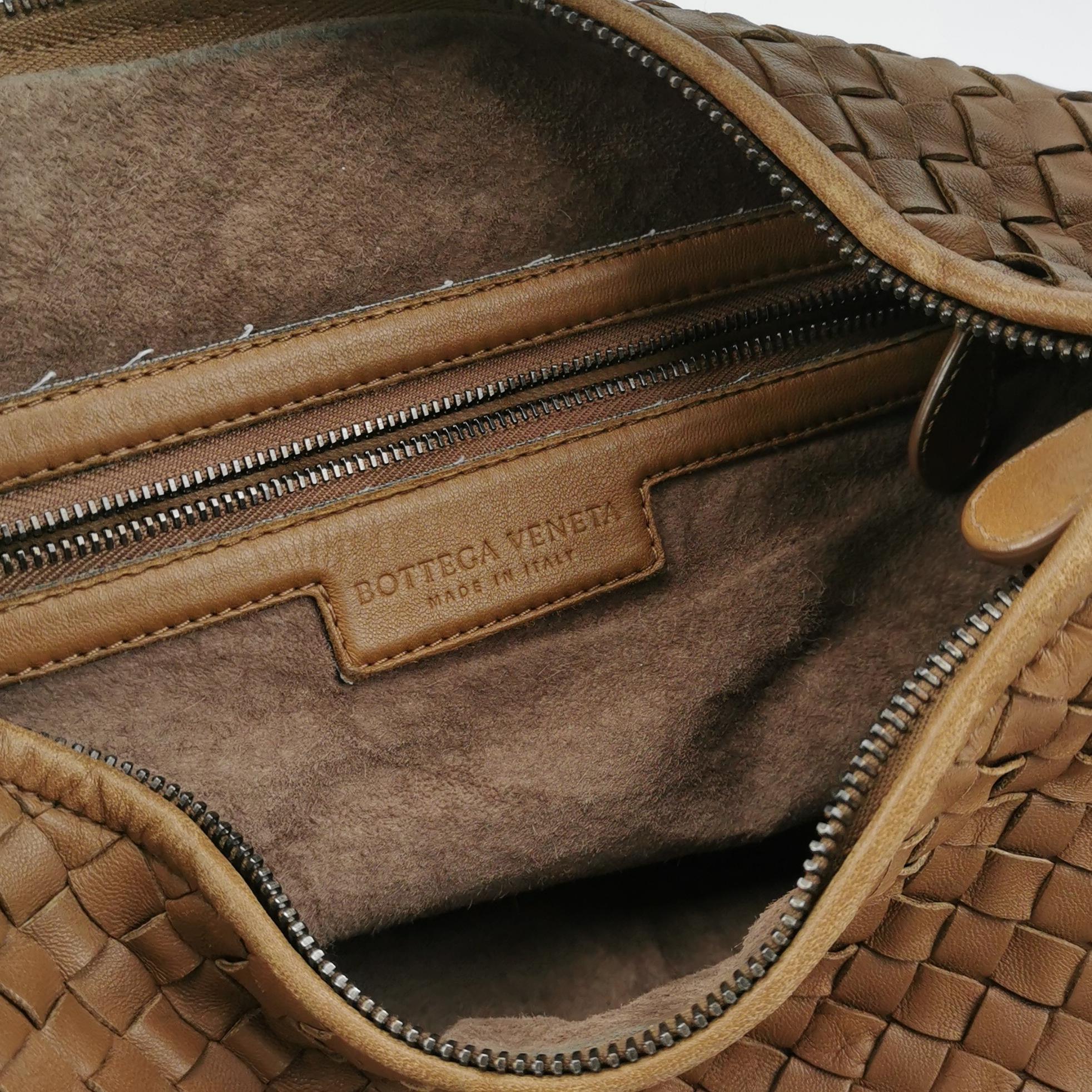 Bottega Veneta Belly Hobo Schlangenhaut Leder Schwarz 50cm im Angebot 5