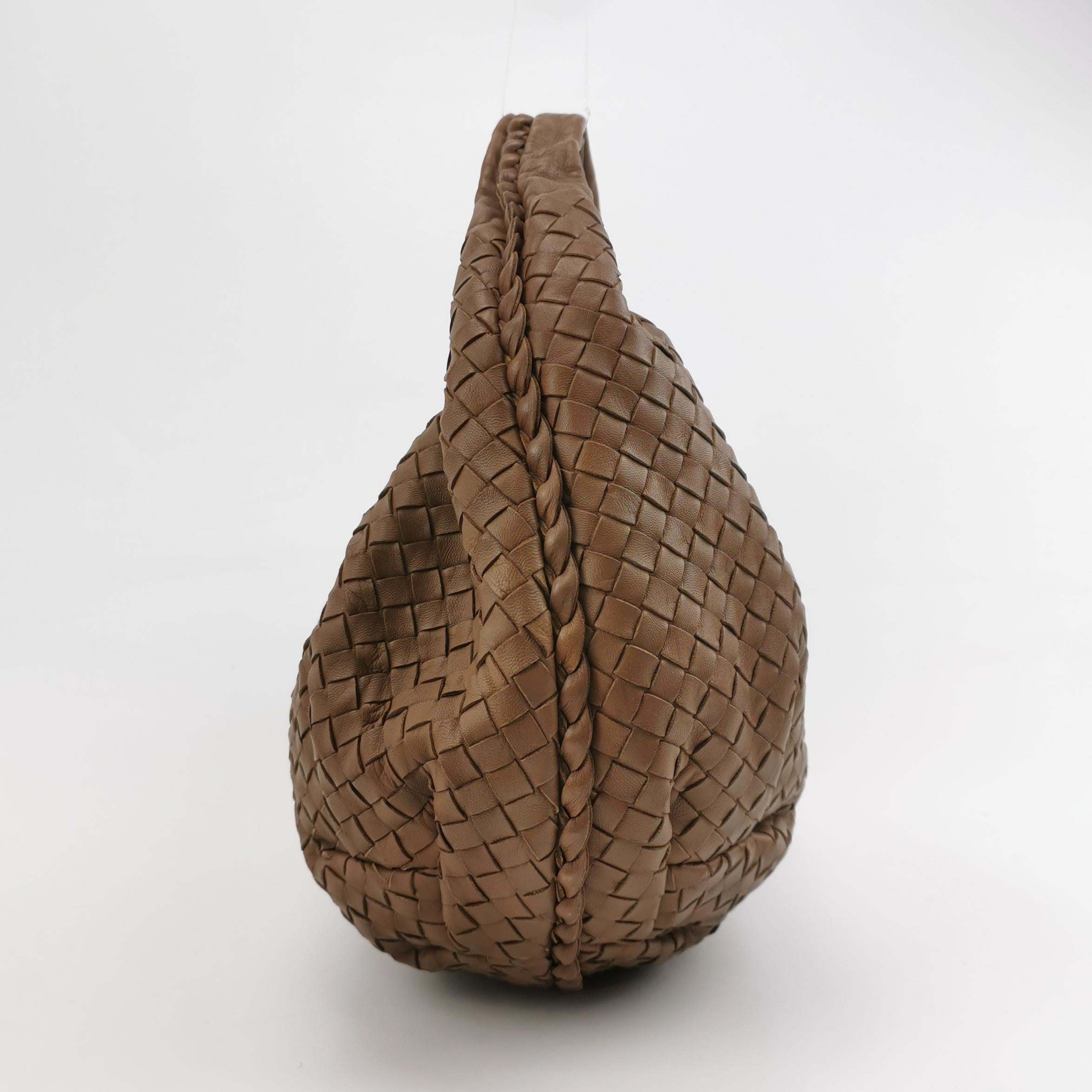 Bottega Veneta Belly Hobo Schlangenhaut Leder Schwarz 50cm im Zustand „Gut“ im Angebot in AUBERVILLIERS, FR