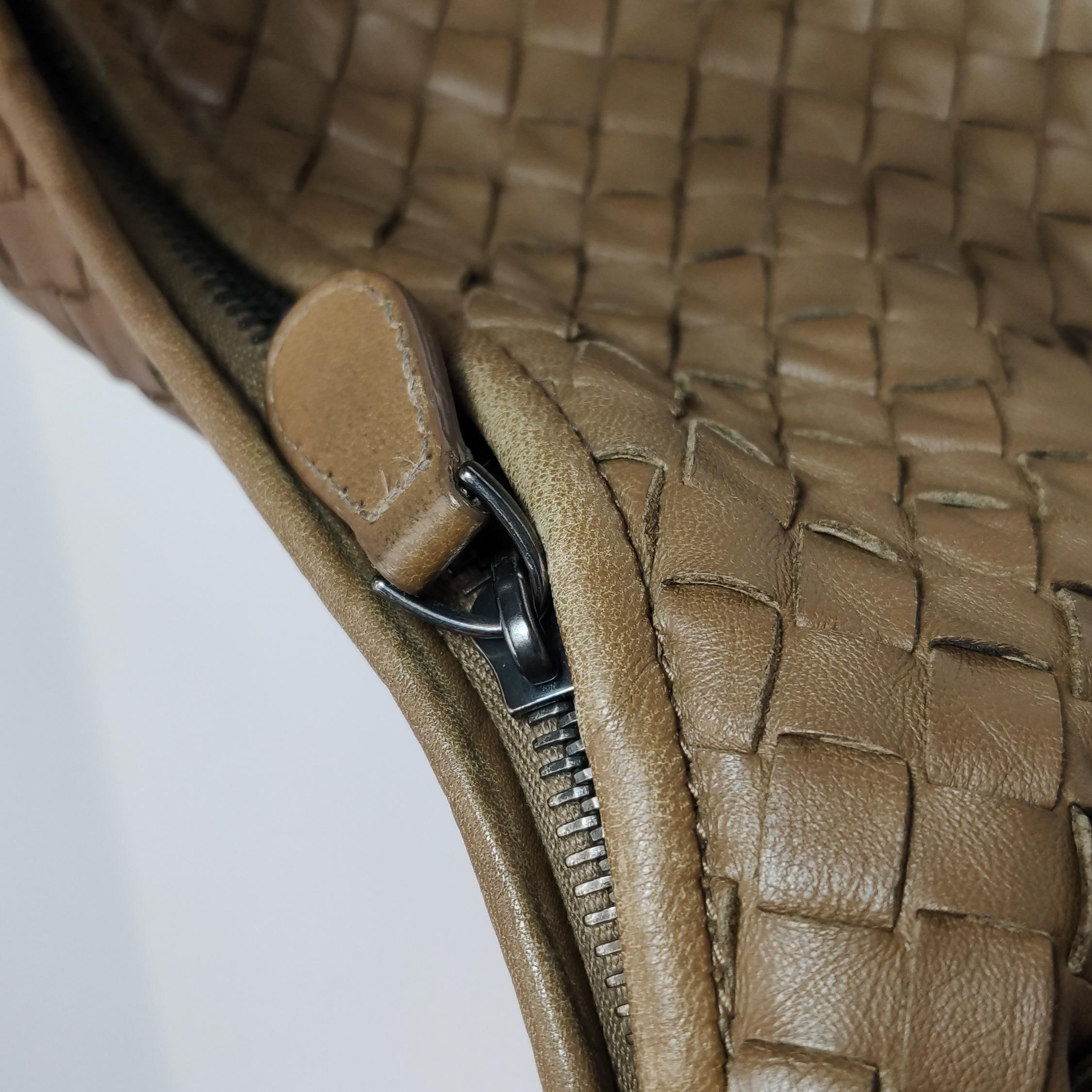 Bottega Veneta Belly Hobo Schlangenhaut Leder Schwarz 50cm im Angebot 3