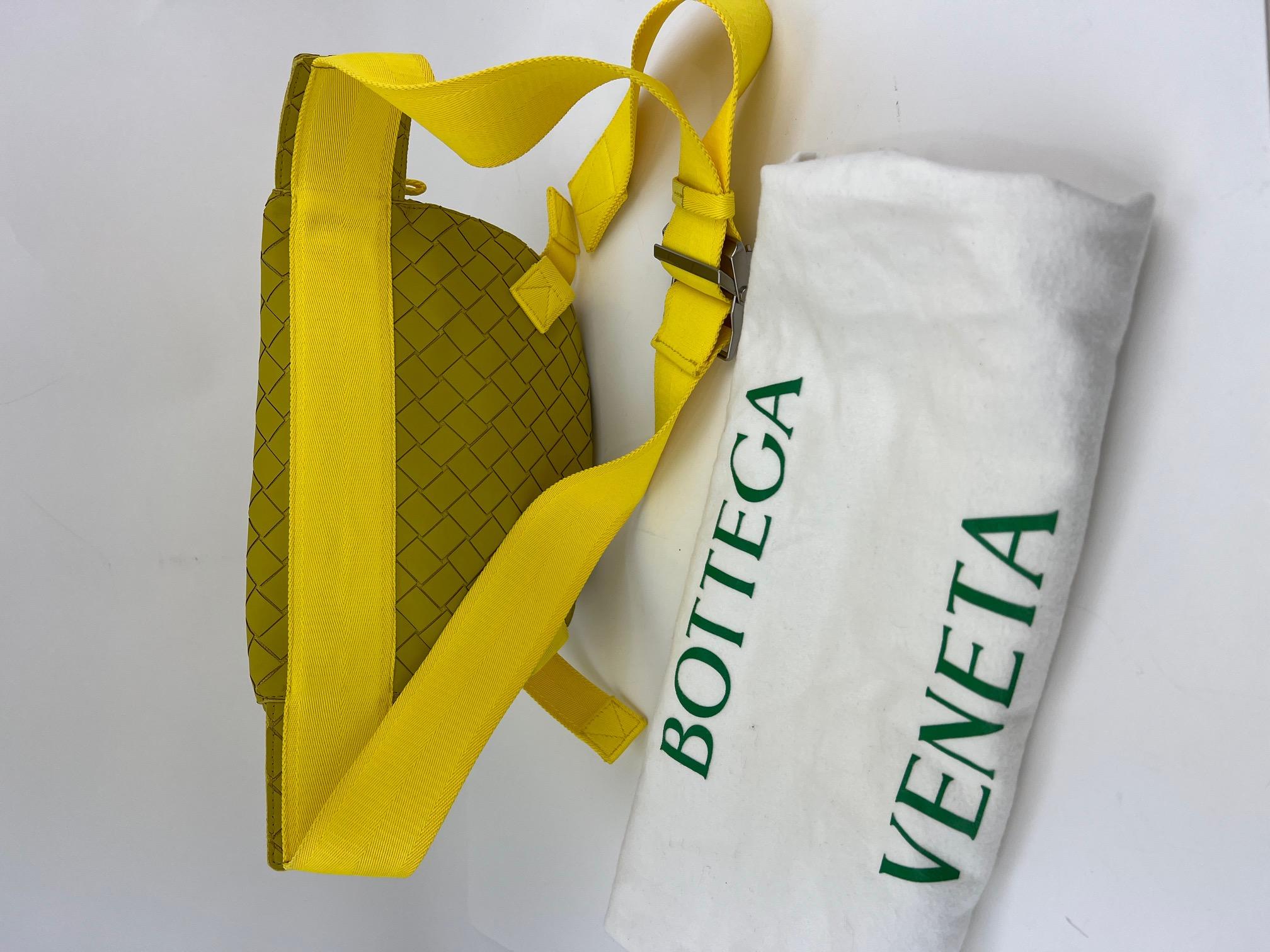 Bottega Veneta Belt Bag Yellow Intrecciato Rubber Shoulder Bag Waist Belt Unisex 4