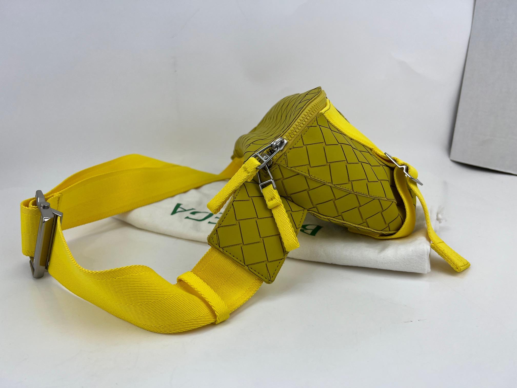 Bottega Veneta Belt Bag Yellow Intrecciato Rubber Shoulder Bag Waist Belt Unisex 7