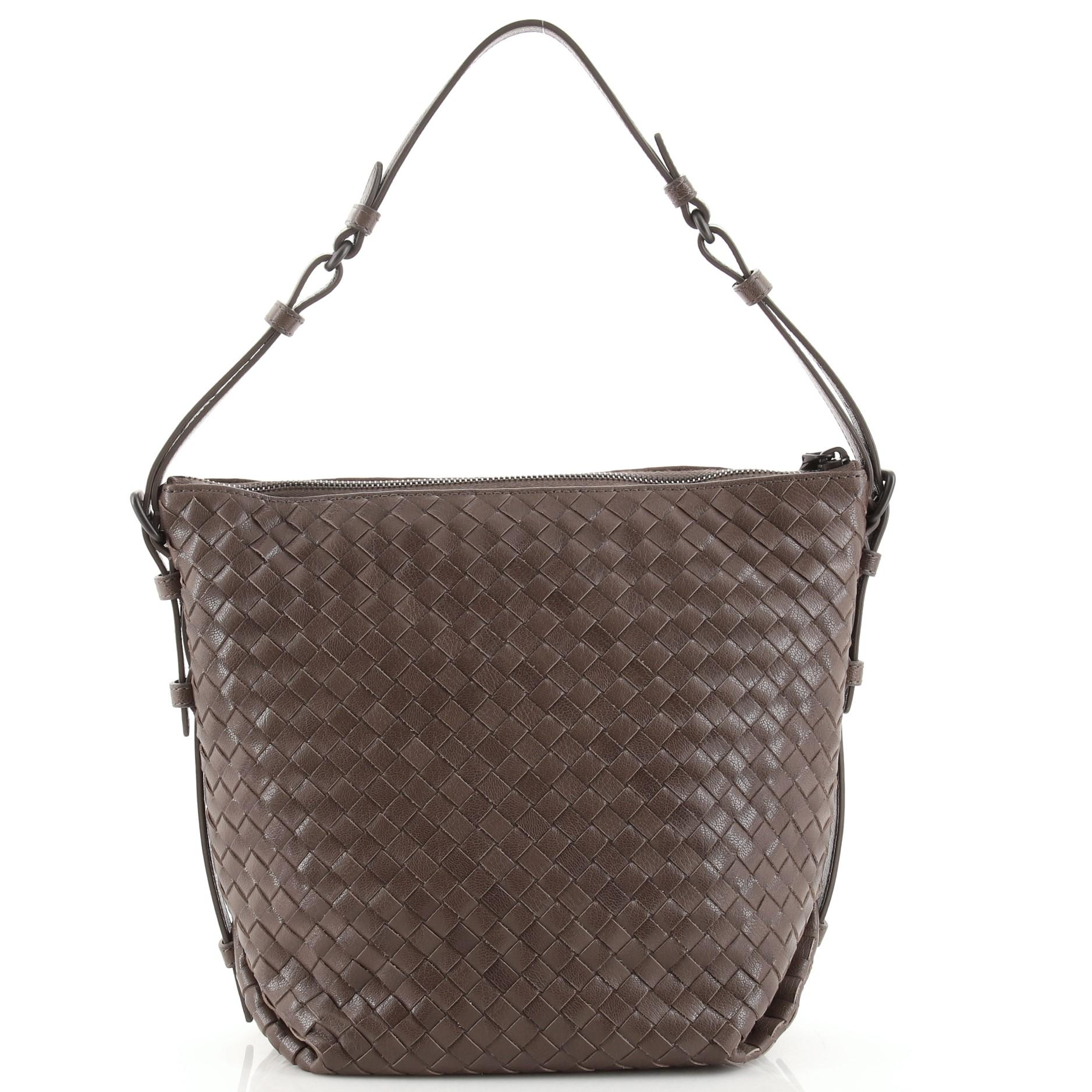 Bottega Veneta Belted Zip Bucket Bag Intrecciato Nappa Small In Good Condition In NY, NY