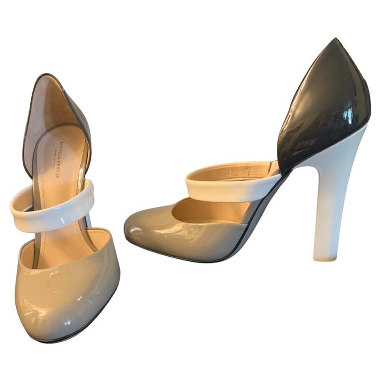 Bottega Veneta “Bette” Tri Color Patent Leather Pumps Italy  display picture 3