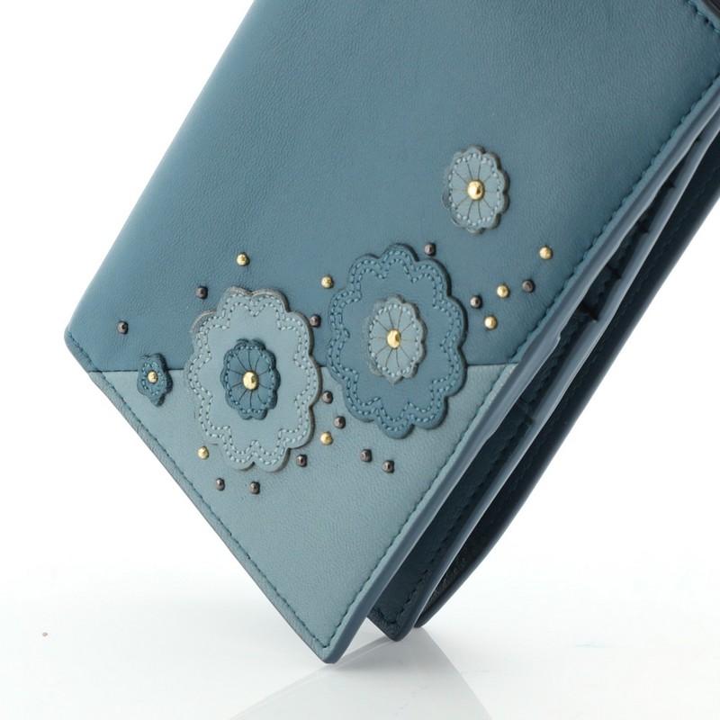 Women's or Men's Bottega Veneta Bifold Wallet Leather With Floral Applique Vertical 