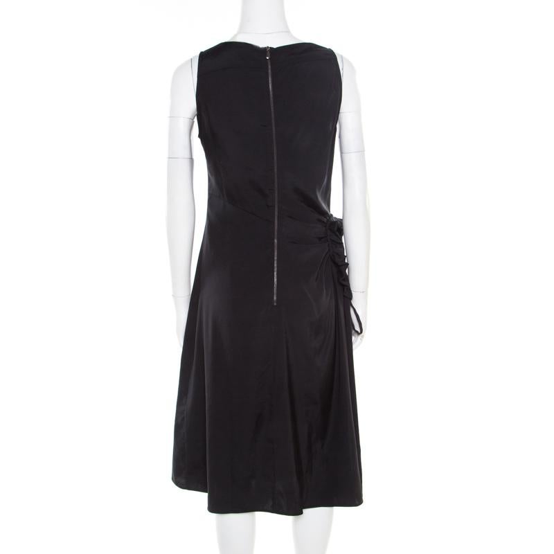 Bottega Veneta Black Asymmetric Ruffle Draped Sleeveless Shift Dress S In Good Condition For Sale In Dubai, Al Qouz 2
