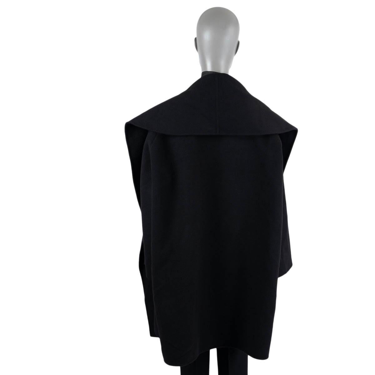 BOTTEGA VENETA black cashmere OPEN WRAP Coat Jacket 42 M In Excellent Condition In Zürich, CH